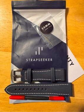 Strapseeker Rubber Navy With White Stitch Watch Strap